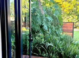 Apartment close to Menlyn Maine
