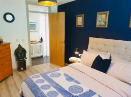 Derry City Art Apartment, hotel in Derry Londonderry