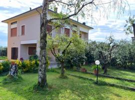 La Casa dell'Olivo, villa in Pescia