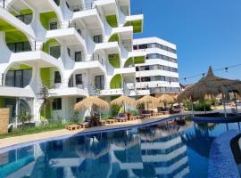 Ella ZigZag Apartament cu piscină și parcare!, hotel a Mamaia Nord - Năvodari