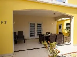 Trupial F3 Relax & Dive Resort Bonaire Village
