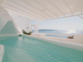 Apeiron Blue Santorini - Sustainable Adults Only 14 Plus, hotel en Fira
