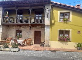 Casa del Mayón，Meré的有停車位的飯店