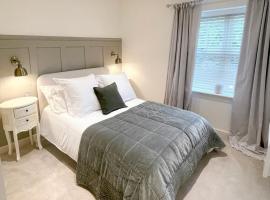 Yarm Luxury Apartments - Bank House - private gated carpark, hotel with parking in Stockton-on-Tees