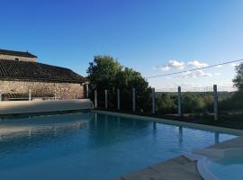 LE DOMAINE D'ELODIE, hotell i Monestier