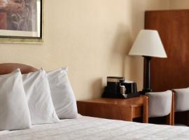 Luxury Inn & Suites, готель у місті Сілверторн