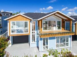 Stunning Rothesay Bay, holiday home in Auckland