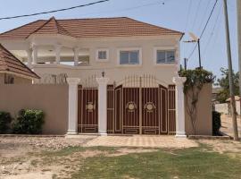 Muhammed Ceesay Villa, cottage à Old Yundum