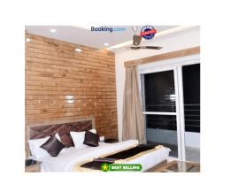 Hotel Payal Mall Road Lake View Nainital - Prime Location - Spacious and Hygiene Room – hotel w mieście Nainital