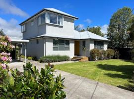 Charlesworth Villa - Christchurch Holiday Homes, hotel cerca de The Tannery, Christchurch