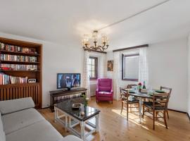 Casa Matilde Apartments 1 and 2 - Happy Rentals, hótel með bílastæði í Gerra