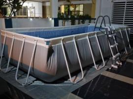 PRIVATE POOL Ssue Klebang Ipoh Homestay-Guesthouse With Wifi & Netflix, hotel with parking in Chemor