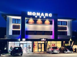 MONARC Boutique ApartHotel - SELF CHECK-IN, מלון ביאשי