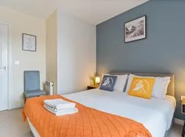 247 Serviced Accommodation in Telford 2 BR Apartment