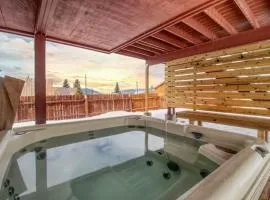 Leadville Dairy Flat - 2 Bed with Office and HOT TUB