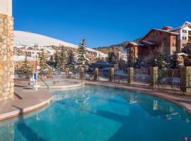 Studio 519 Perfect Location with Pool and Hot Tub, hotel v destinaci Crested Butte