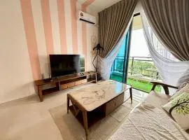 Seaview 1B1R 4pax Condo Forest City 1E-901