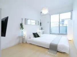 b hotel Ball Park - 2mins walk Baseball 5mins walk Hiroshima Sta 4ppl