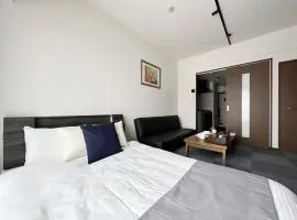 bHOTEL Nagomi - Beautiful 1 BR New Apt City Center for 3 Ppl