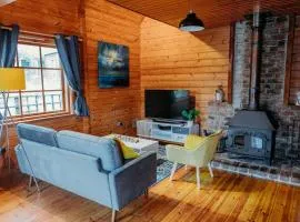 Finlodge- Pet-Friendly Scandinavian Cabin