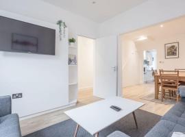 Refurbished High Spec CENTRAL Family Home, Ferienhaus in Cambridge