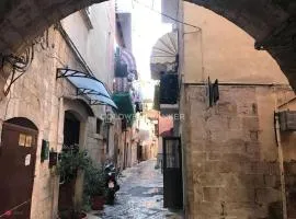 AL VECCHIO ARCO a Bari vecchia