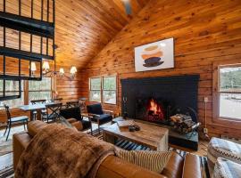 Berkshire Vacation Rentals: Private Cabin On Over 12 Acres Of Woods, hotel v destinácii Becket
