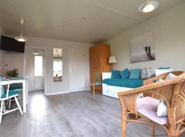 8039 Bungalow "Ostseehus", Hotel in Grömitz