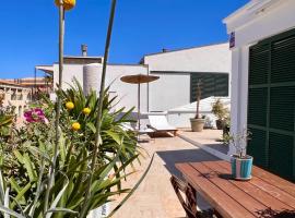 GM House Minorca – hotel w mieście Cala'n Bosch