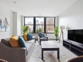 2BR Executive Downtown Apartment