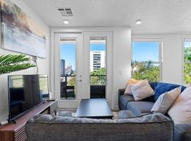 2BR Escape Balcony Gym and Premier Comfort, apartment in Salt Lake City