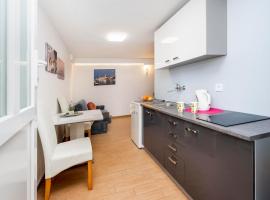 Apartments and Room Silvana