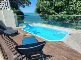 Villa la Perle, piscine privée, vue sur le lagon, готель у Маебурі