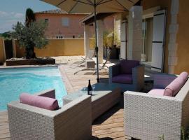 Le Vieil Olivier 2, Hotel in Cornillon