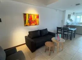 Departamento bien ubicado, espacio amplio y con terraza