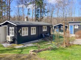 3 Bedroom Awesome Home In Karlshamn, hotel em Karlshamn