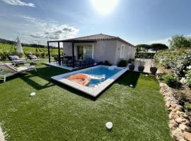 jolie maison neuve au coeur des vignes, casa vacacional en Cogolin