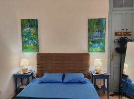 Charming studio in Tazacorte, hotel en Tazacorte