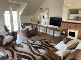 Lahinch Central 3-Bed Retreat, hotel v destinaci Lahinch