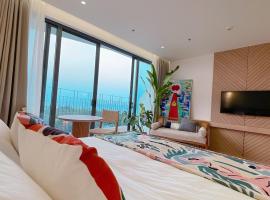 Reverie Sky Home An Bang Beach, hotel in Dien Ban