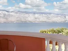 Cozy apartment in Ražanac 34 m² with sea and mountain view
