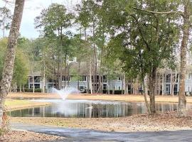 Teal Lake 212, cabaña o casa de campo en North Myrtle Beach