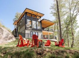 Le Zen Belvédère, chalet de montaña en Sainte-Adèle