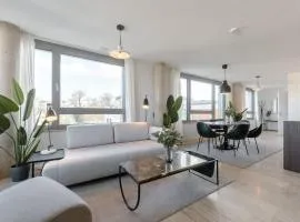 City Luxury with City Views in Ville Haute
