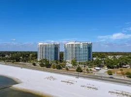 Charming Condo on the Beach/Legacy T2-1102
