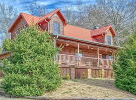 The perfect hideaway just outside of Algood and minutes to Cookeville!!!, hotel sa Cookeville