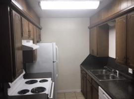 One bedroom close to Fort Sill!, apartmán v destinaci Lawton