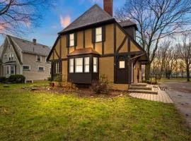 Rochester Gem: 3BR Near All!