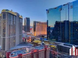 MGM Signature-21-703 Strip View Jacuzzi Studio