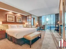 MGM Signature-30-719 Strip View Jacuzzi Studio